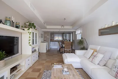 Elegante villa a Calafell con piscina