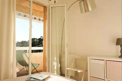 Wohnung in Bormes bei Maures Hügeln