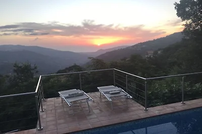 Casa Nel Paradiso || Castell"Umberto