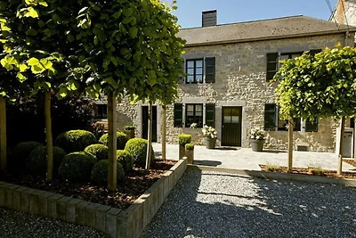 Accogliente cottage in agriturismo a Gimnée