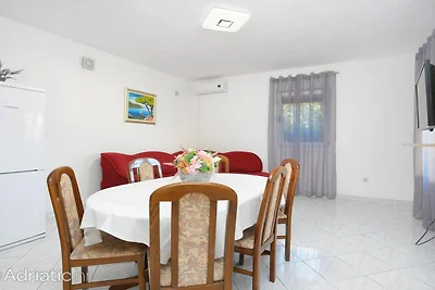 Holiday Home Nada Rogoznica - Six Bedroom Hol...