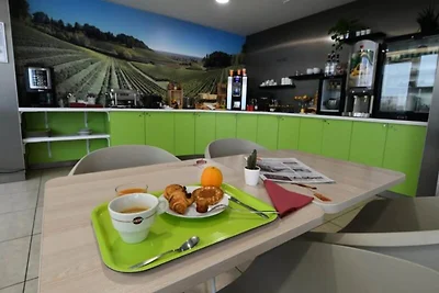 Mer & Golf Bordeaux Bassins à Flot Aparthotel