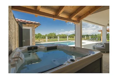 Villa in Rošini mit Schwimmbecken