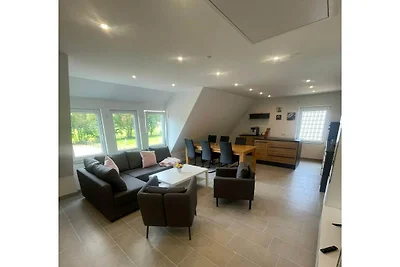 Moderne Ferienwohnung mit Terrasse