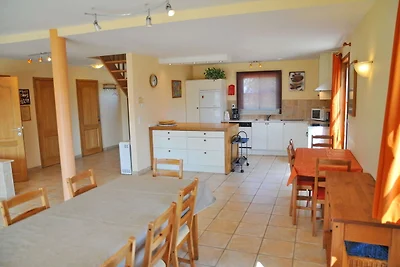 Moderna Casa Vacanze a Somme-Leuze con Sauna