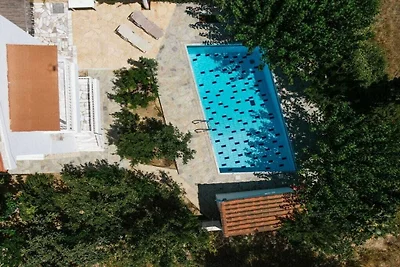 Ferienhaus in Pitsidia mit Schwimmbecken