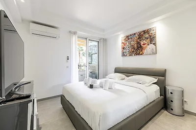 Moderno appartamento con balcone -...