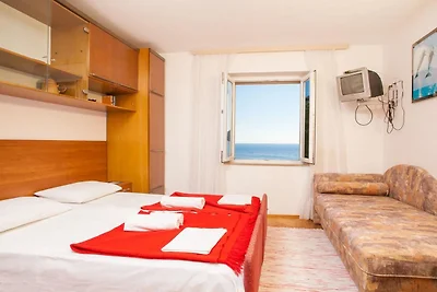 Studio with External Bathroom 2
