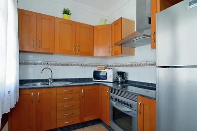 Appartamento con cucina completamente...