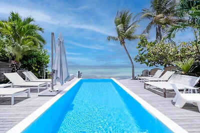 Villa a Saint François con piscina a sfioro