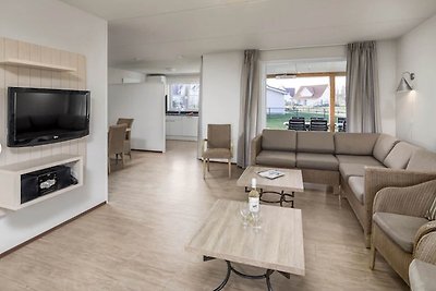 Neu gestaltete Villa mit Sauna in einem Ferie...