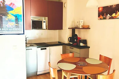 Apt Nr. 47 KLASSIFIZIERT 2 STERNE - 1.