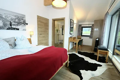 Chalet Alpenzauber mit beheiztem Pool, Inzell