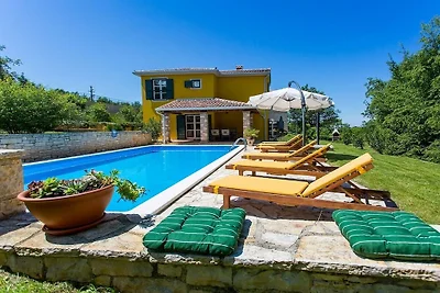 Ferienhaus in Porec mit Schwimmbecken