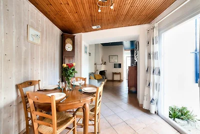 Schönes Haus mit Innenhof für 5 Personen