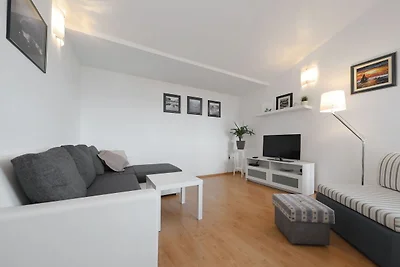 Modernes Apartment mit privatem Pool in...