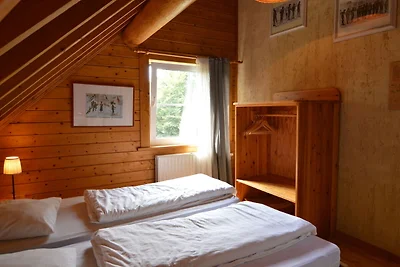 Ruim chalet in Ovifat-Waimes met sauna