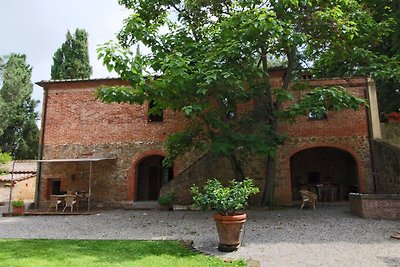 Accogliente villa con terrazza a Sinalunga