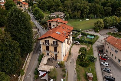 Moderne Wohnung mit Blick auf den Lago...