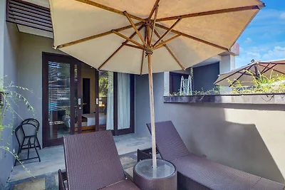 Soggiorno di lusso con balcone a Jimbaran