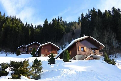 Apartment in Arêches-Beaufort Ski-In/Out
