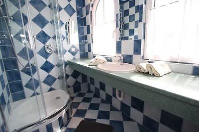 Geräumiges Ferienhaus in Goldegg in...
