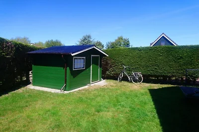 Ferienhaus in Ouddorp mit Schwimmbecken