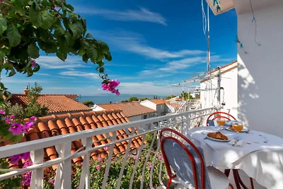 Three Bedroom Apartment with Terrace and Sea...