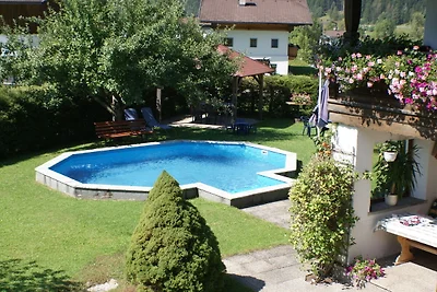 Appartamento con piscina articolare a Wating