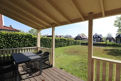 Bungalow nad Wodą z Sauną w Południowej...