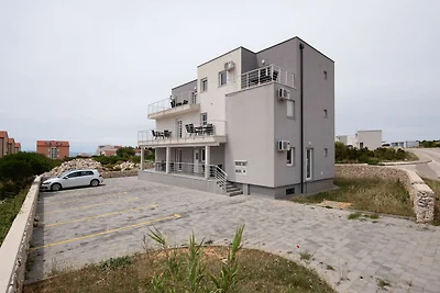 Appartamento a Novalja vicino al centro cittא