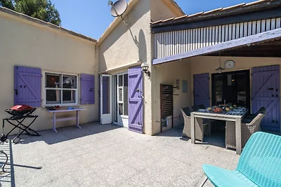 Moderne Villa mit privatem Pool