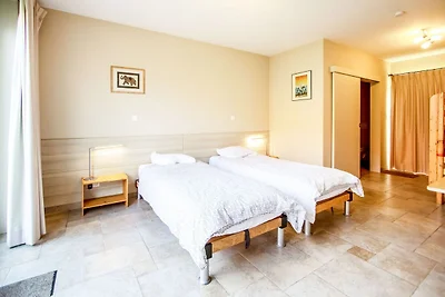 Gemütliches Ferienhaus mit Sauna in Zonnebeke