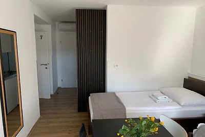 Guesthouse Family Bosnic - Suite Room with Ba...