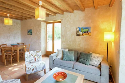 Bella casa vacanze con piscina in Ardèche