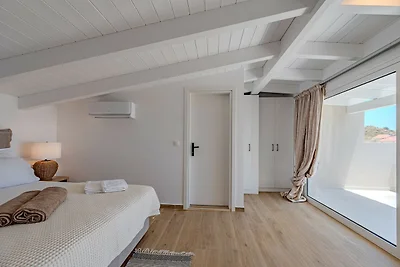 Villa in Damnoni nahe Sandstrand & Pool