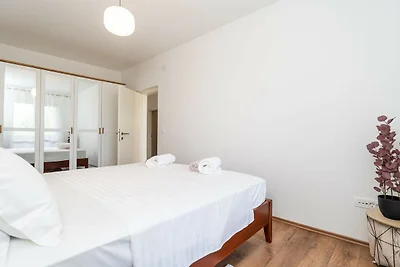 Apartment Bella Vista - Two Bedroom Apartment...