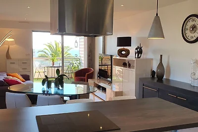 Apartment mit Meerblick mit Gemeinschaftspool