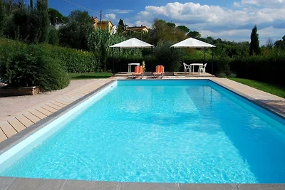 Casa vacanze tra Firenze e Pisa.