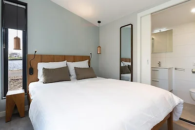 Luxe Docklodge aan het water