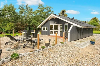 4 Personen Ferienhaus in Oksbøl-By Traum
