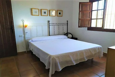 Wohnung in Peñaflor mit charmantem Patio