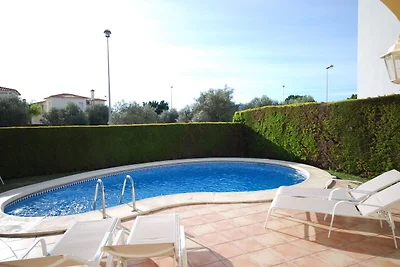 Villa pittoresca a Oliva con piscina privata