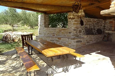 Ferienhaus in Benkovac mit Schwimmbecken