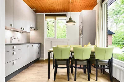 Bungalow mit Kamin, in der Nähe der schönen...