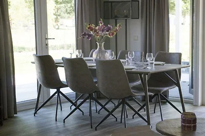 Ferienhaus in Mol mit Terrasse und Wifi