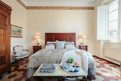 Zentrale und praktische Wohnung in Lucca