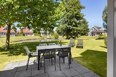 Neu gestaltete Villa mit Whirlpool, nahe am...