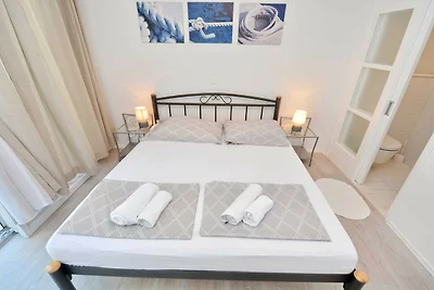 Blissful Bay Apartments Vrboska - Two Bedroom...