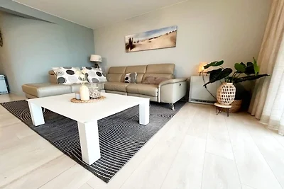 Modern appartement in Wenduine met terras